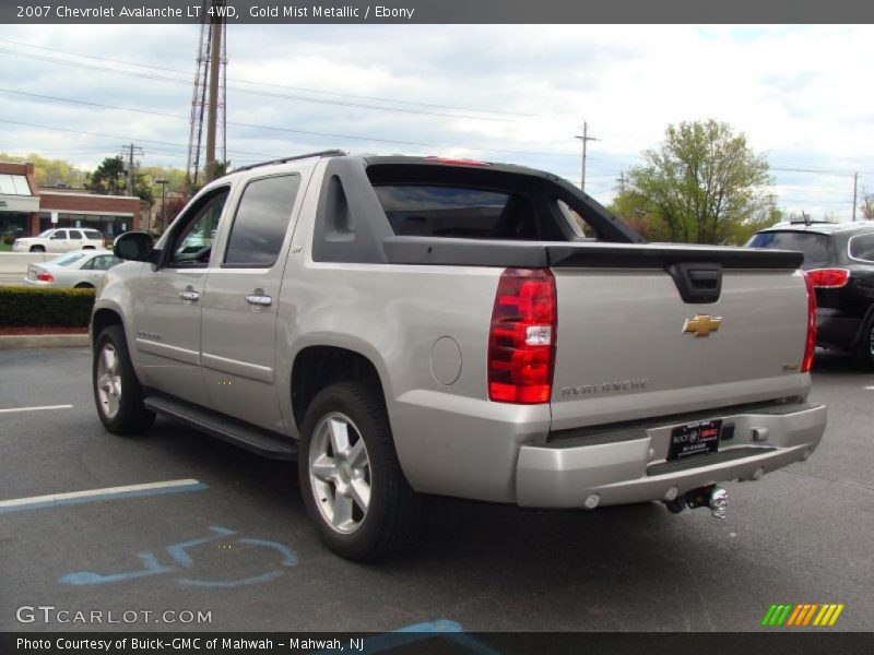 Gold Mist Metallic / Ebony 2007 Chevrolet Avalanche LT 4WD