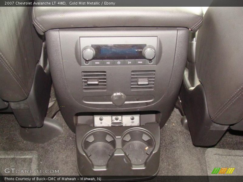 Gold Mist Metallic / Ebony 2007 Chevrolet Avalanche LT 4WD
