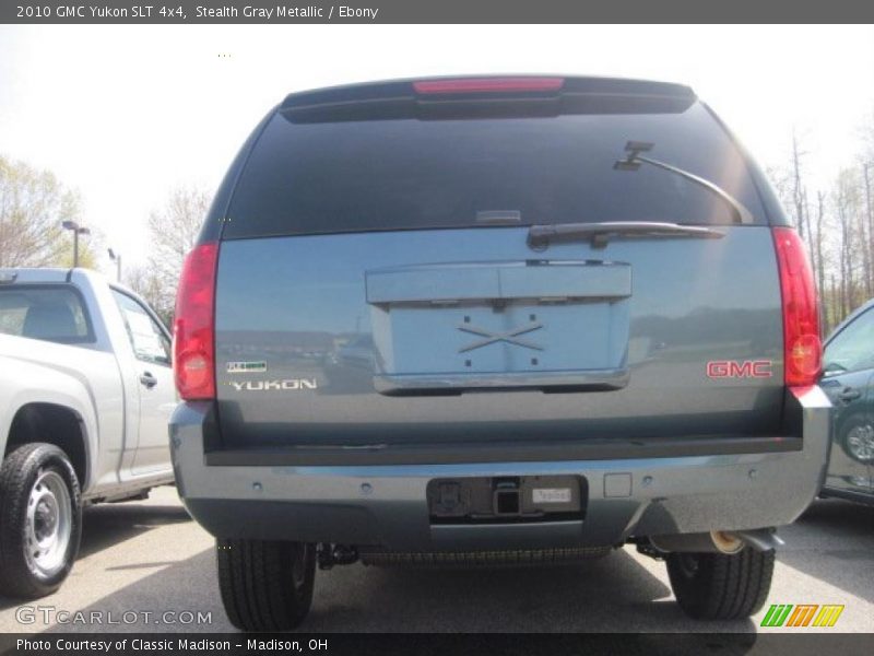 Stealth Gray Metallic / Ebony 2010 GMC Yukon SLT 4x4