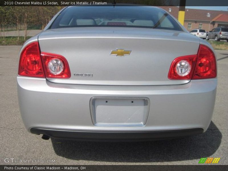 Silver Ice Metallic / Titanium 2010 Chevrolet Malibu LS Sedan