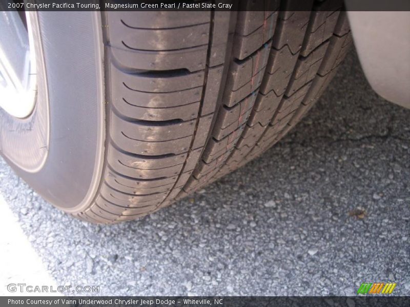 Magnesium Green Pearl / Pastel Slate Gray 2007 Chrysler Pacifica Touring