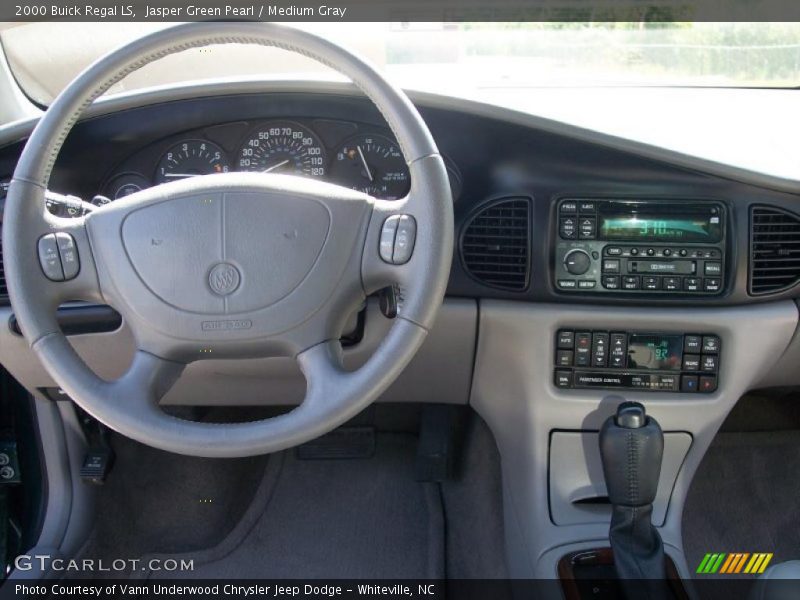 Jasper Green Pearl / Medium Gray 2000 Buick Regal LS