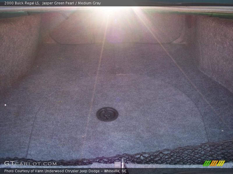 Jasper Green Pearl / Medium Gray 2000 Buick Regal LS