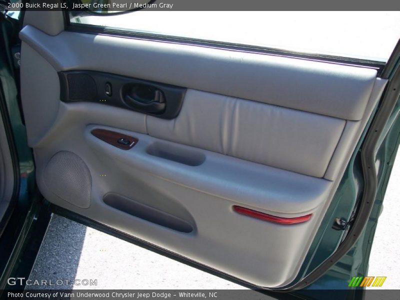 Jasper Green Pearl / Medium Gray 2000 Buick Regal LS