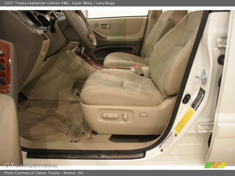 Super White / Ivory Beige 2007 Toyota Highlander Limited 4WD