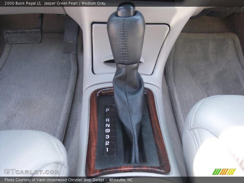 Jasper Green Pearl / Medium Gray 2000 Buick Regal LS