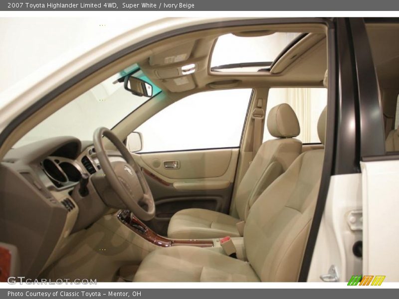 Super White / Ivory Beige 2007 Toyota Highlander Limited 4WD