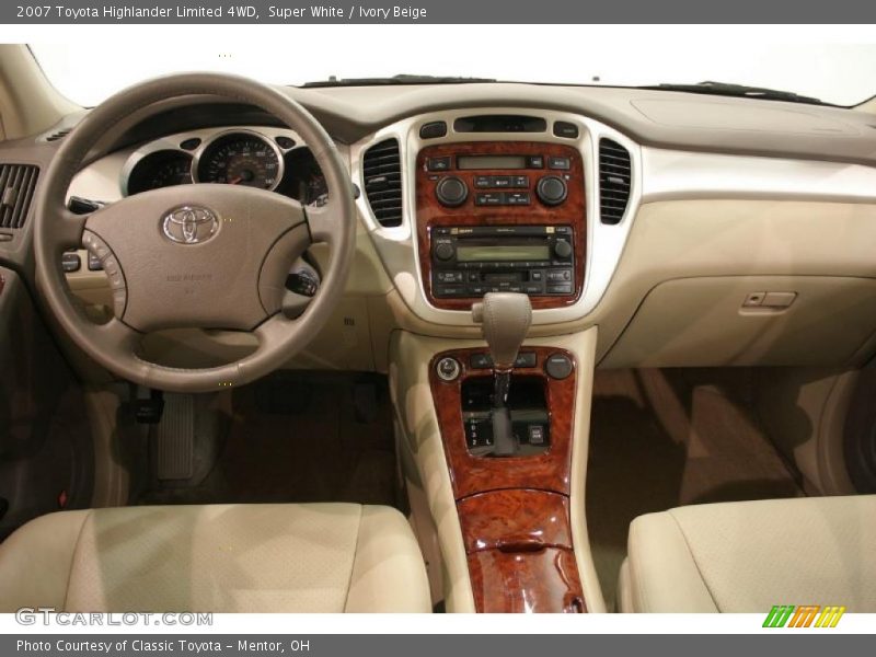 Super White / Ivory Beige 2007 Toyota Highlander Limited 4WD
