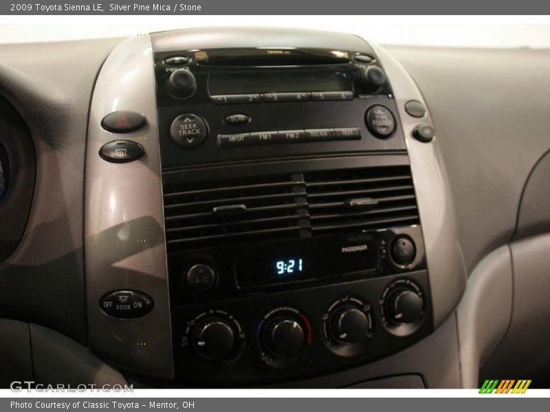 Silver Pine Mica / Stone 2009 Toyota Sienna LE