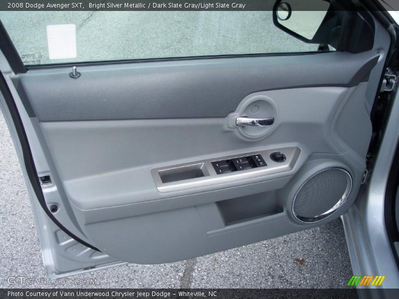 Bright Silver Metallic / Dark Slate Gray/Light Slate Gray 2008 Dodge Avenger SXT