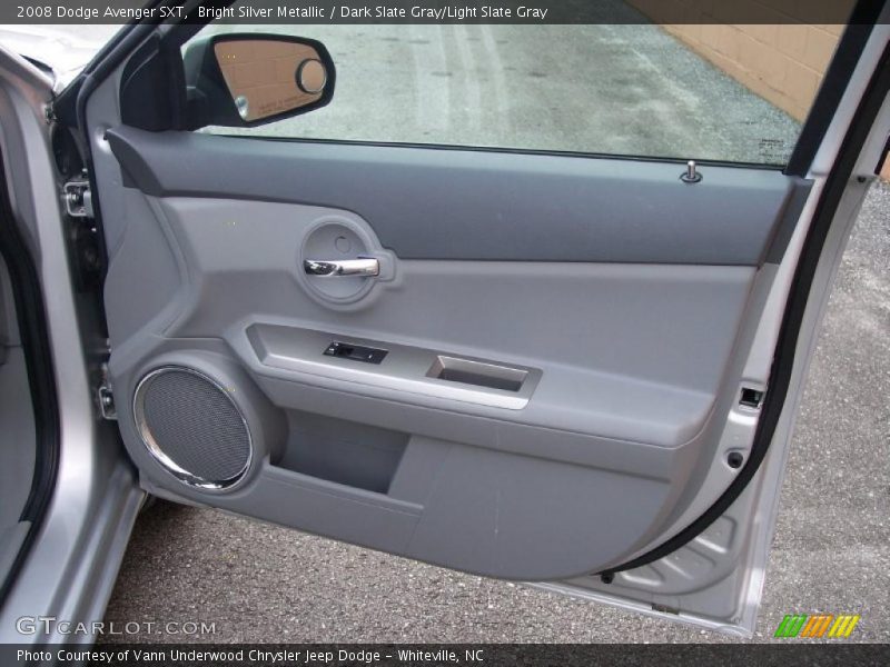 Bright Silver Metallic / Dark Slate Gray/Light Slate Gray 2008 Dodge Avenger SXT