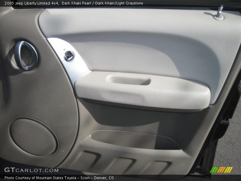 Dark Khaki Pearl / Dark Khaki/Light Graystone 2005 Jeep Liberty Limited 4x4