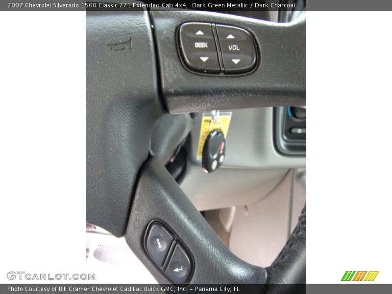 Dark Green Metallic / Dark Charcoal 2007 Chevrolet Silverado 1500 Classic Z71 Extended Cab 4x4