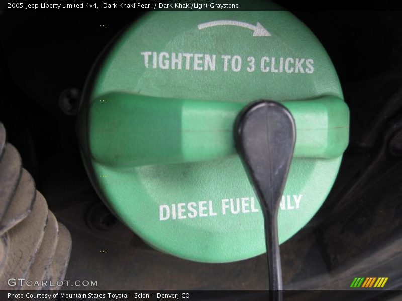 Dark Khaki Pearl / Dark Khaki/Light Graystone 2005 Jeep Liberty Limited 4x4
