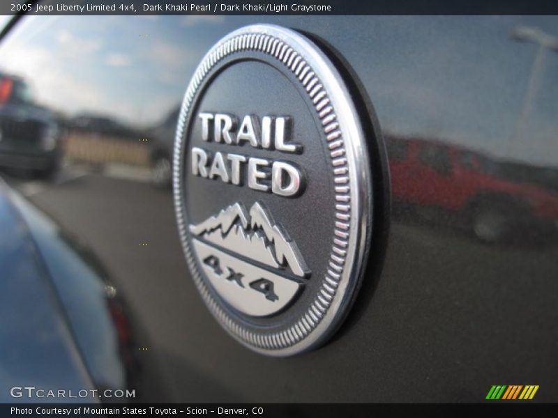 Dark Khaki Pearl / Dark Khaki/Light Graystone 2005 Jeep Liberty Limited 4x4