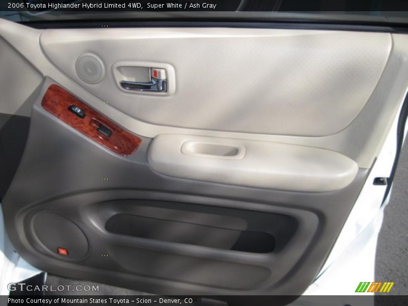 Super White / Ash Gray 2006 Toyota Highlander Hybrid Limited 4WD