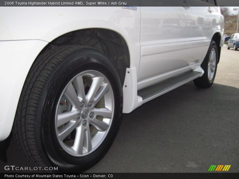 Super White / Ash Gray 2006 Toyota Highlander Hybrid Limited 4WD