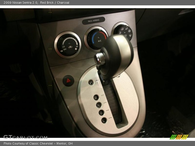 Red Brick / Charcoal 2009 Nissan Sentra 2.0