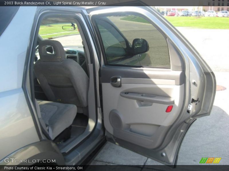 Light Spiral Gray Metallic / Gray 2003 Buick Rendezvous CX