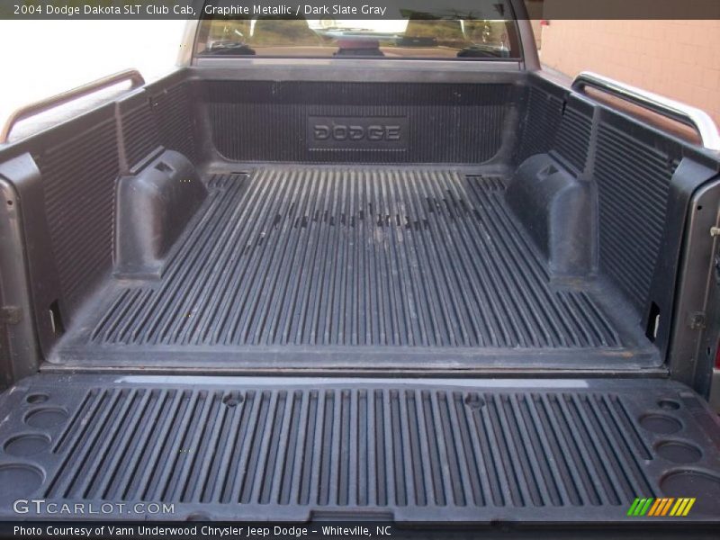 Graphite Metallic / Dark Slate Gray 2004 Dodge Dakota SLT Club Cab