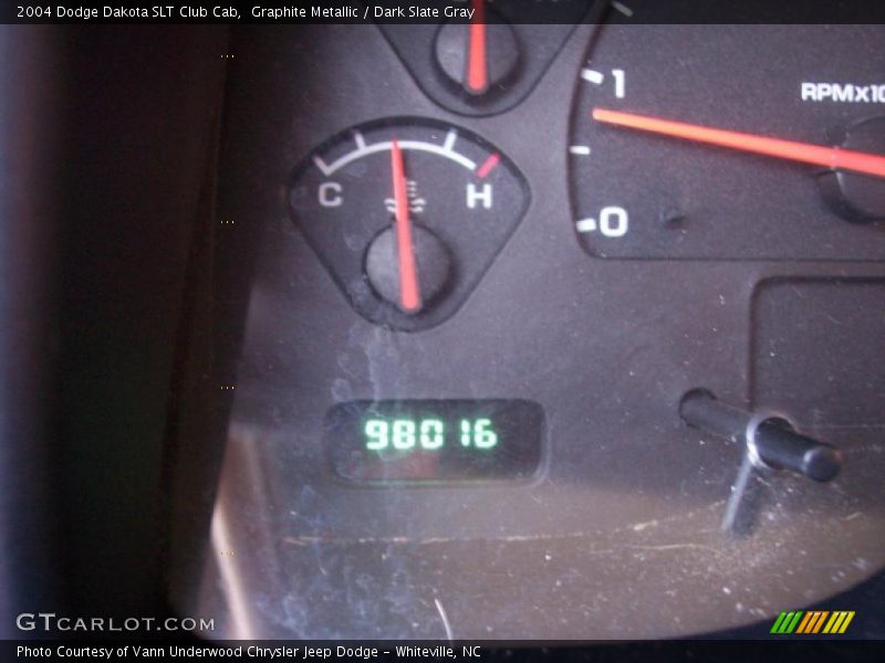 Graphite Metallic / Dark Slate Gray 2004 Dodge Dakota SLT Club Cab