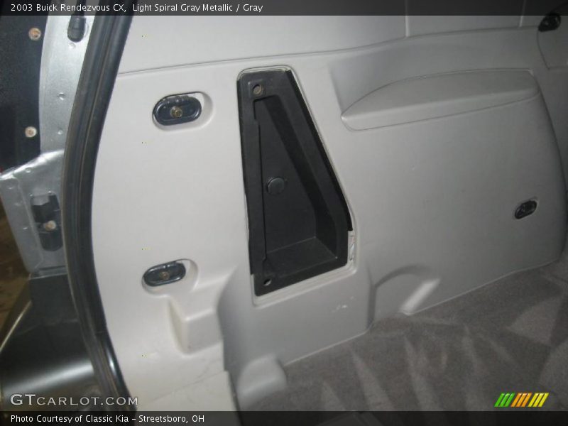 Light Spiral Gray Metallic / Gray 2003 Buick Rendezvous CX