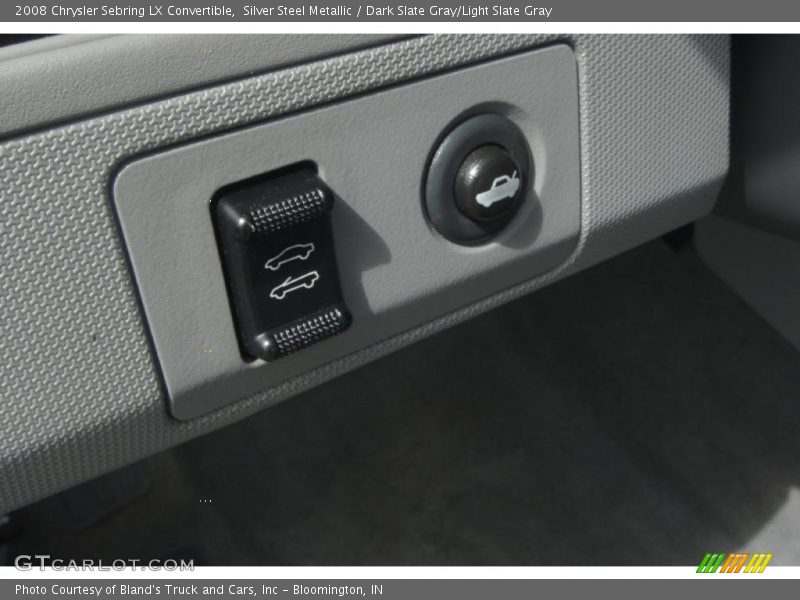 Silver Steel Metallic / Dark Slate Gray/Light Slate Gray 2008 Chrysler Sebring LX Convertible