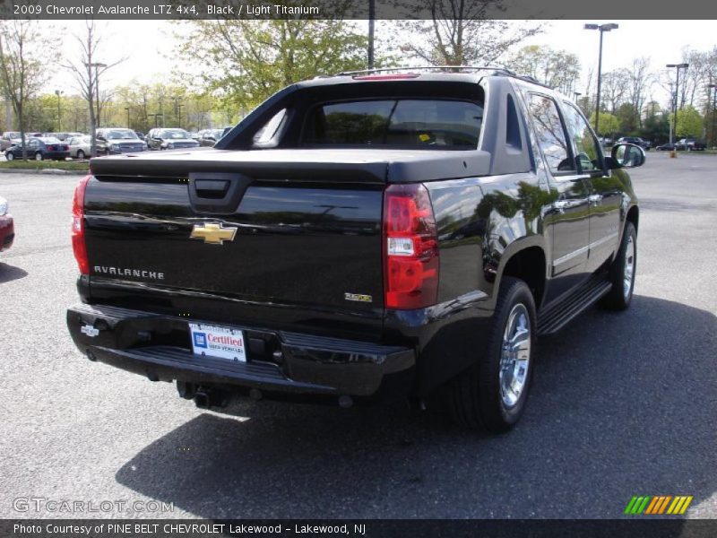 Black / Light Titanium 2009 Chevrolet Avalanche LTZ 4x4