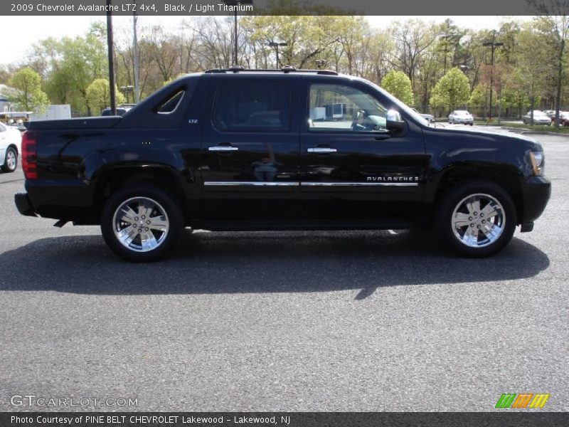 Black / Light Titanium 2009 Chevrolet Avalanche LTZ 4x4