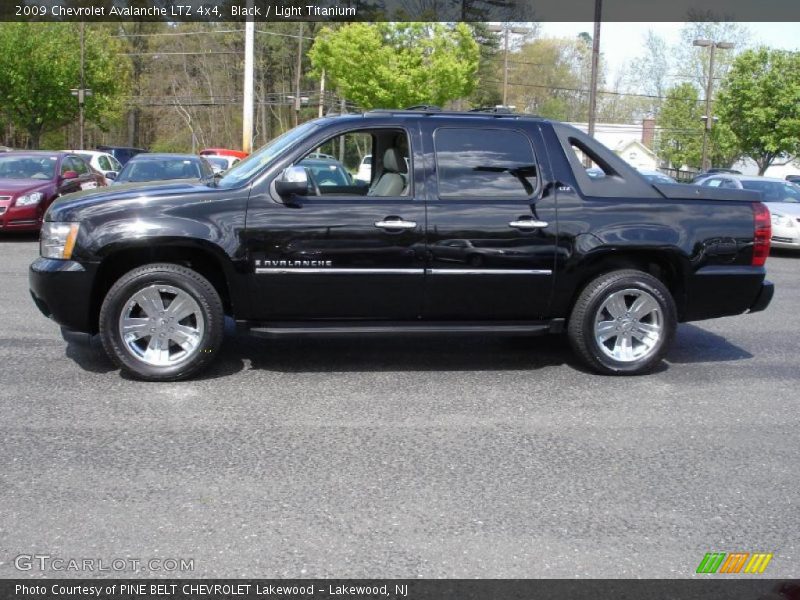 Black / Light Titanium 2009 Chevrolet Avalanche LTZ 4x4