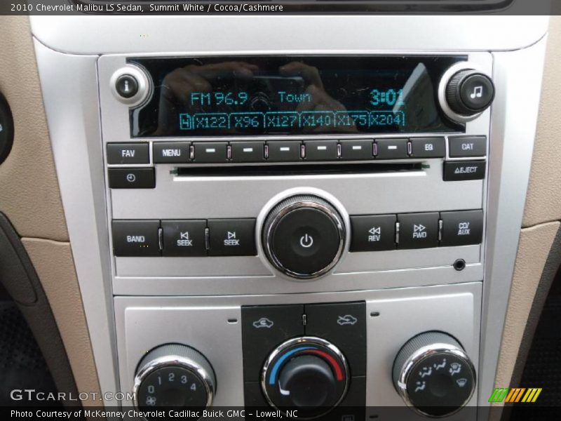 Summit White / Cocoa/Cashmere 2010 Chevrolet Malibu LS Sedan