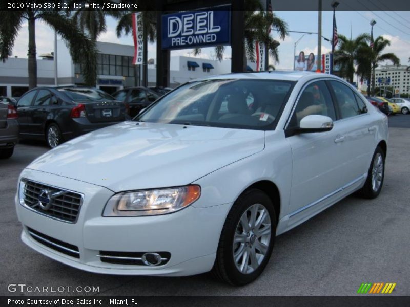 Ice White / Sandstone 2010 Volvo S80 3.2