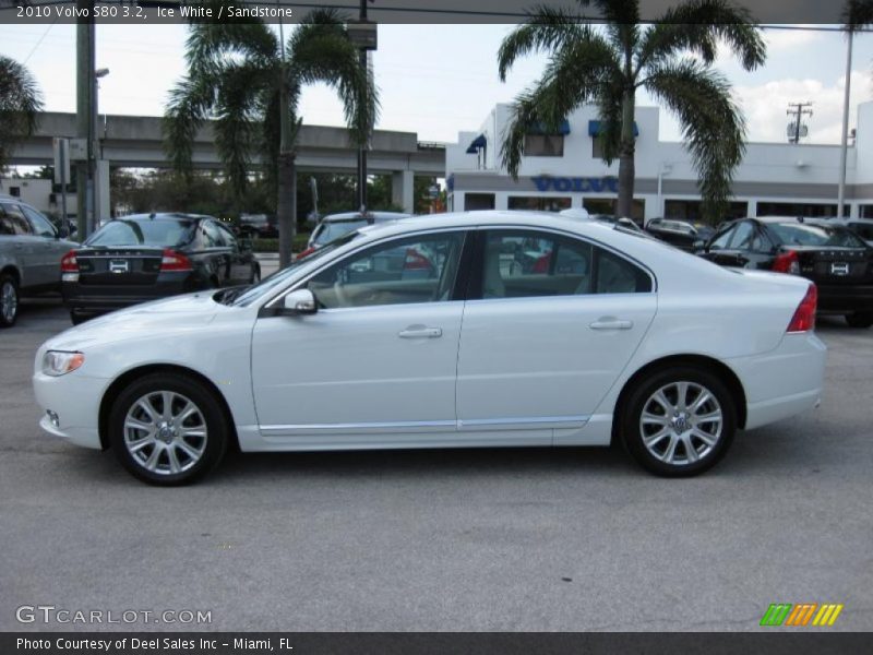 Ice White / Sandstone 2010 Volvo S80 3.2