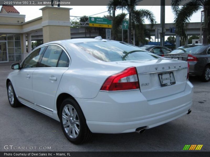Ice White / Sandstone 2010 Volvo S80 3.2