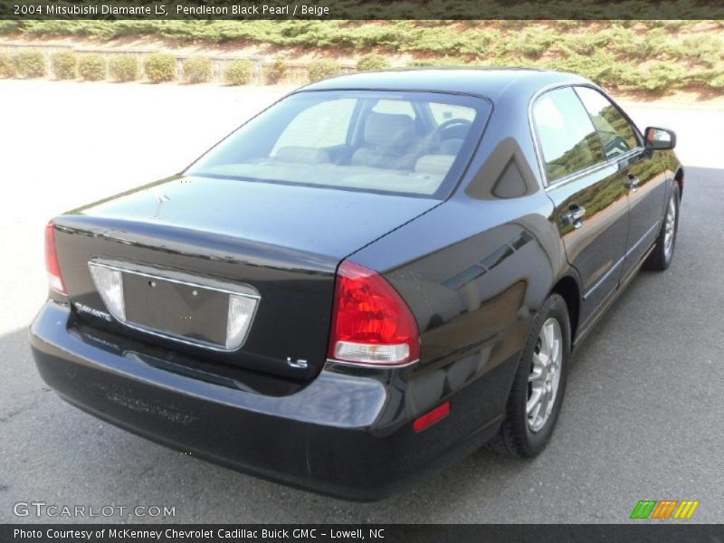 Pendleton Black Pearl / Beige 2004 Mitsubishi Diamante LS