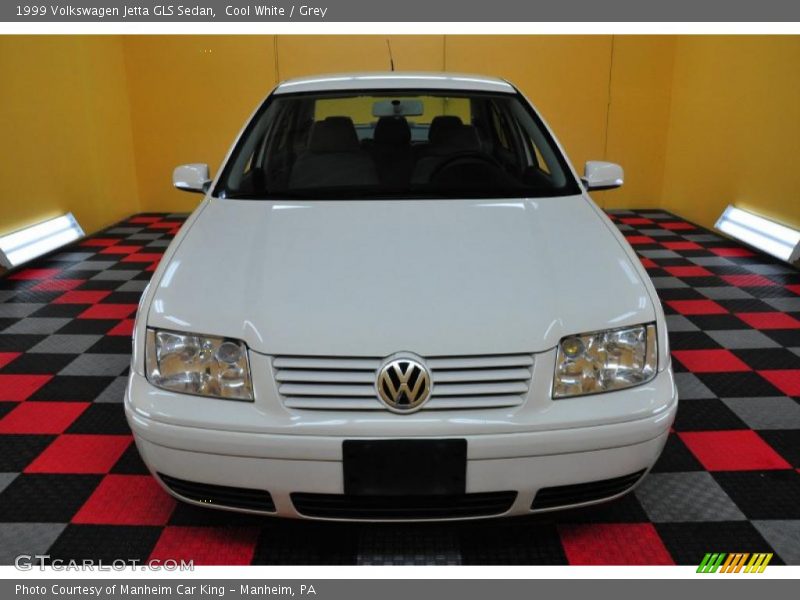 Cool White / Grey 1999 Volkswagen Jetta GLS Sedan