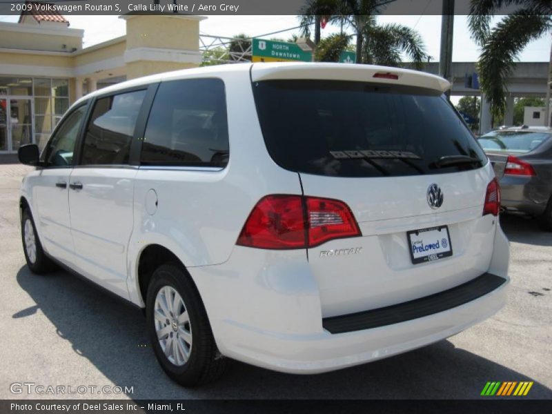 Calla Lilly White / Aero Grey 2009 Volkswagen Routan S