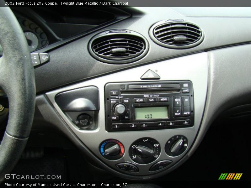 Twilight Blue Metallic / Dark Charcoal 2003 Ford Focus ZX3 Coupe