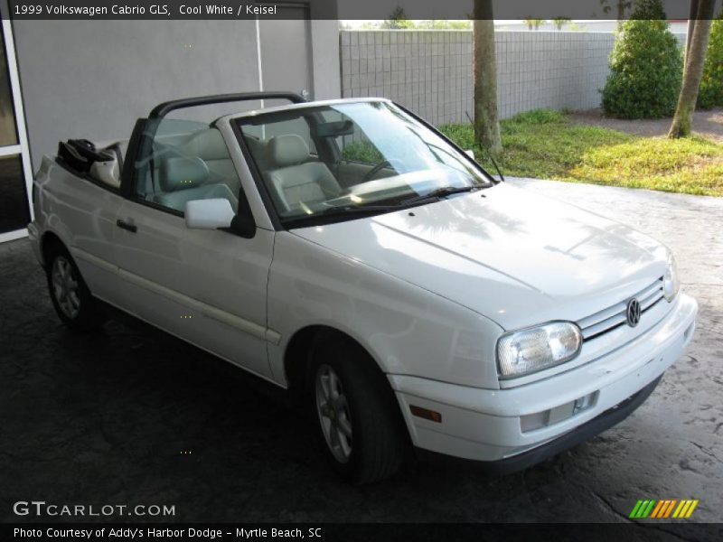 Cool White / Keisel 1999 Volkswagen Cabrio GLS