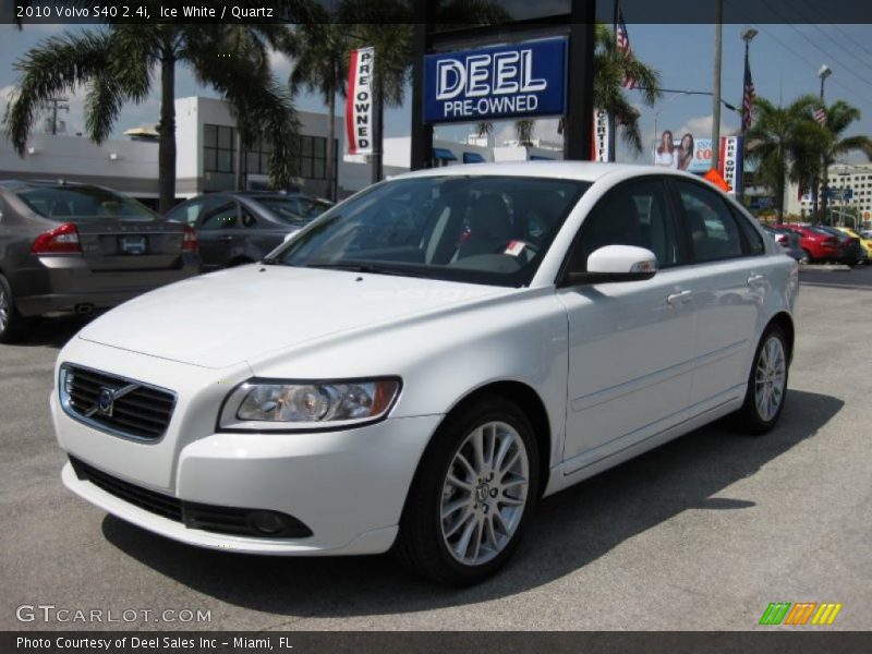 Ice White / Quartz 2010 Volvo S40 2.4i