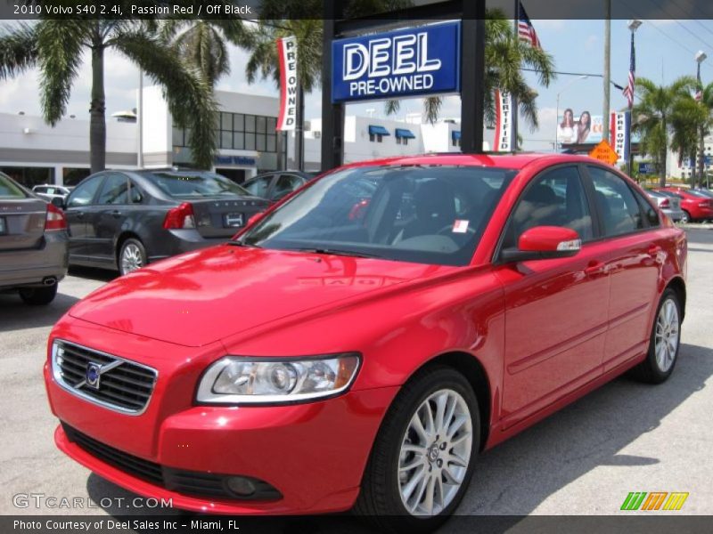 Passion Red / Off Black 2010 Volvo S40 2.4i
