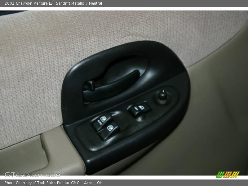 Sandrift Metallic / Neutral 2002 Chevrolet Venture LS