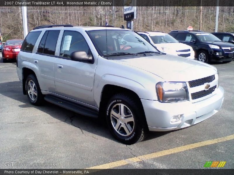 Moondust Metallic / Ebony 2007 Chevrolet TrailBlazer LT 4x4