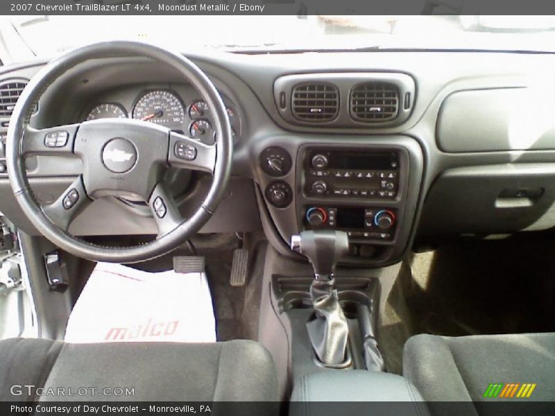 Moondust Metallic / Ebony 2007 Chevrolet TrailBlazer LT 4x4