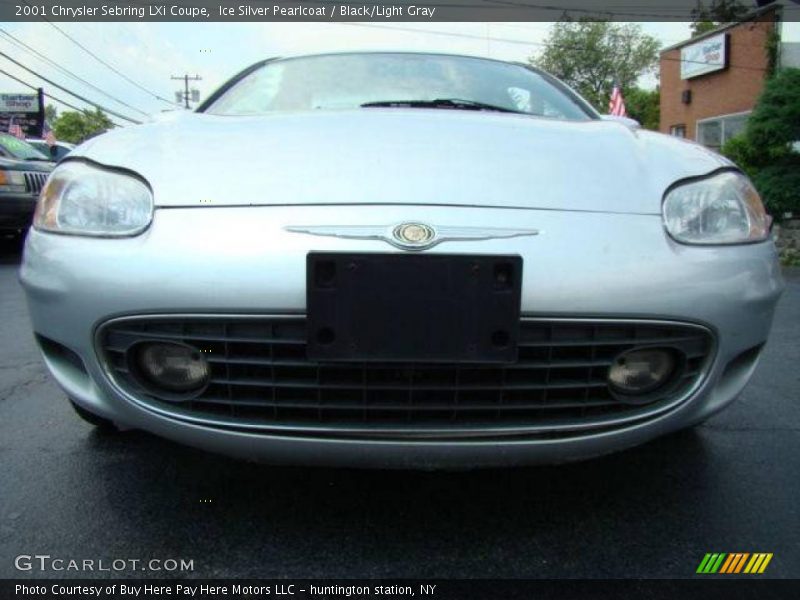 Ice Silver Pearlcoat / Black/Light Gray 2001 Chrysler Sebring LXi Coupe