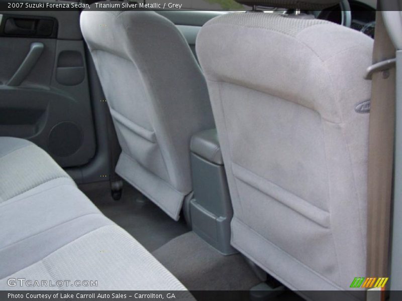 Titanium Silver Metallic / Grey 2007 Suzuki Forenza Sedan