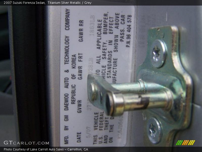 Titanium Silver Metallic / Grey 2007 Suzuki Forenza Sedan