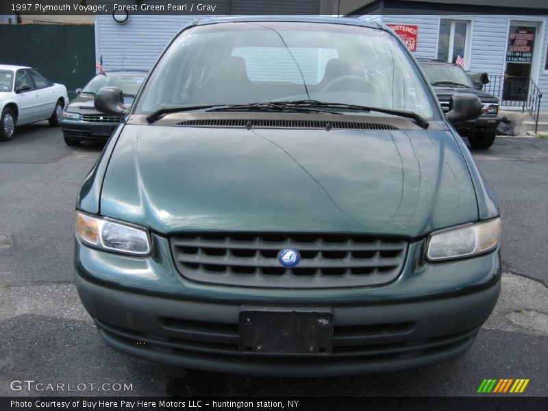 Forest Green Pearl / Gray 1997 Plymouth Voyager