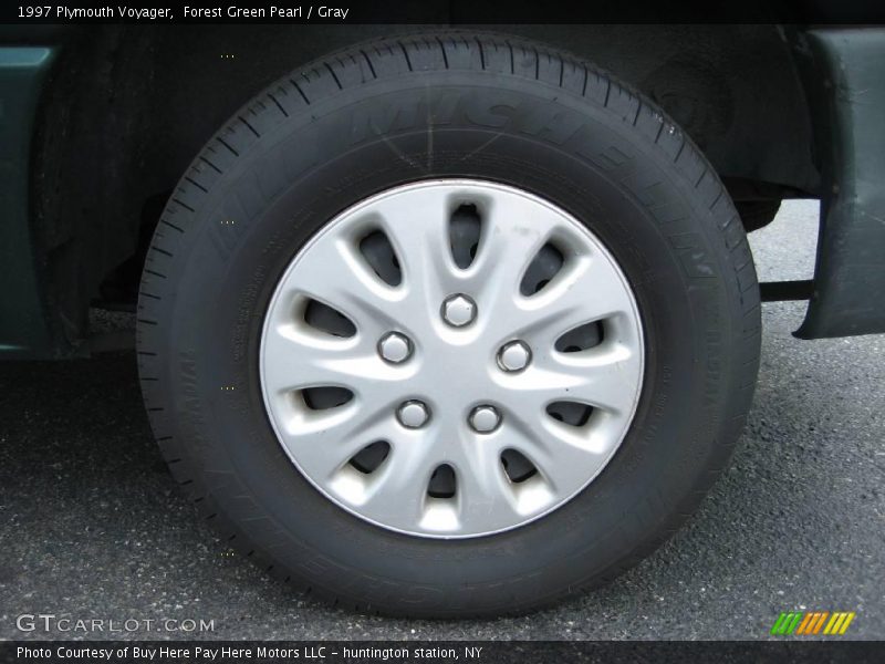 Forest Green Pearl / Gray 1997 Plymouth Voyager