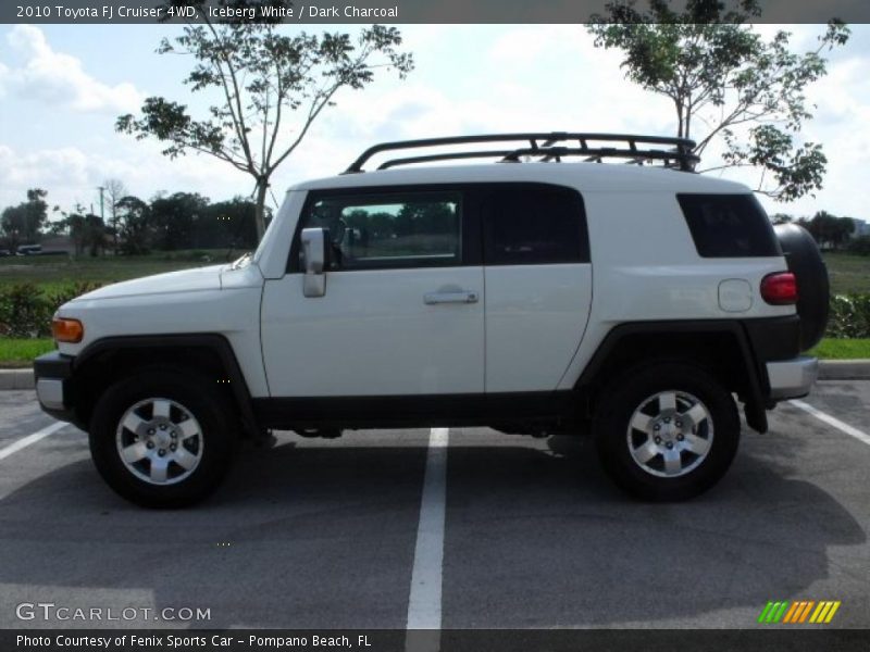 Iceberg White / Dark Charcoal 2010 Toyota FJ Cruiser 4WD